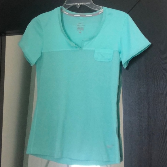 Tops - Nike Dryfit top size S